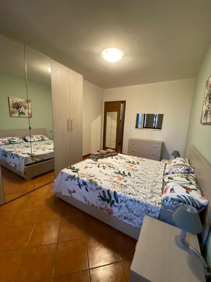 Home Gardaview Desenzano Desenzano del Garda Kültér fotó